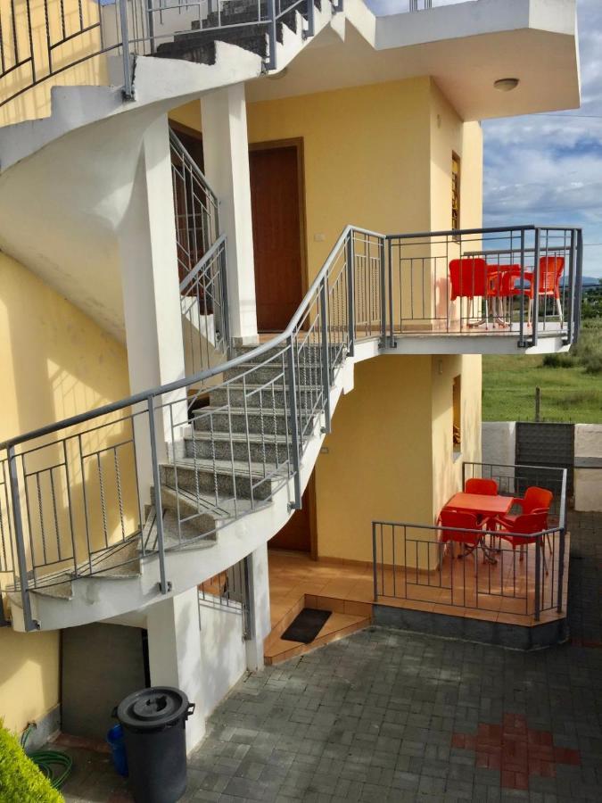 Shyqi Apartments Velipoje Luaran gambar
